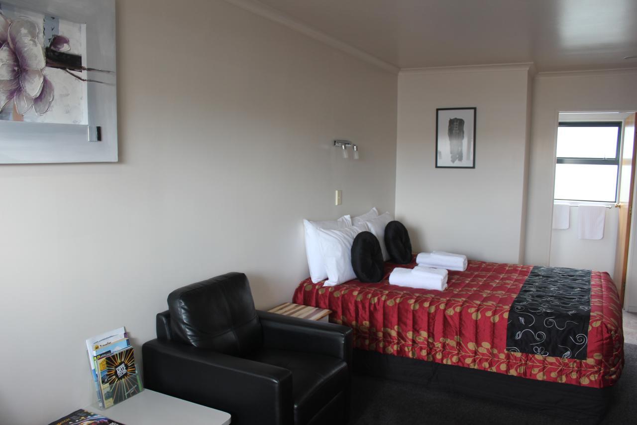 Kiwi Court Motel ฮาเวรา ภายนอก รูปภาพ