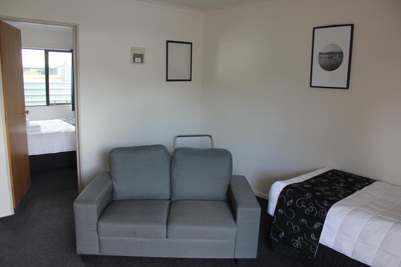 Kiwi Court Motel ฮาเวรา ภายนอก รูปภาพ