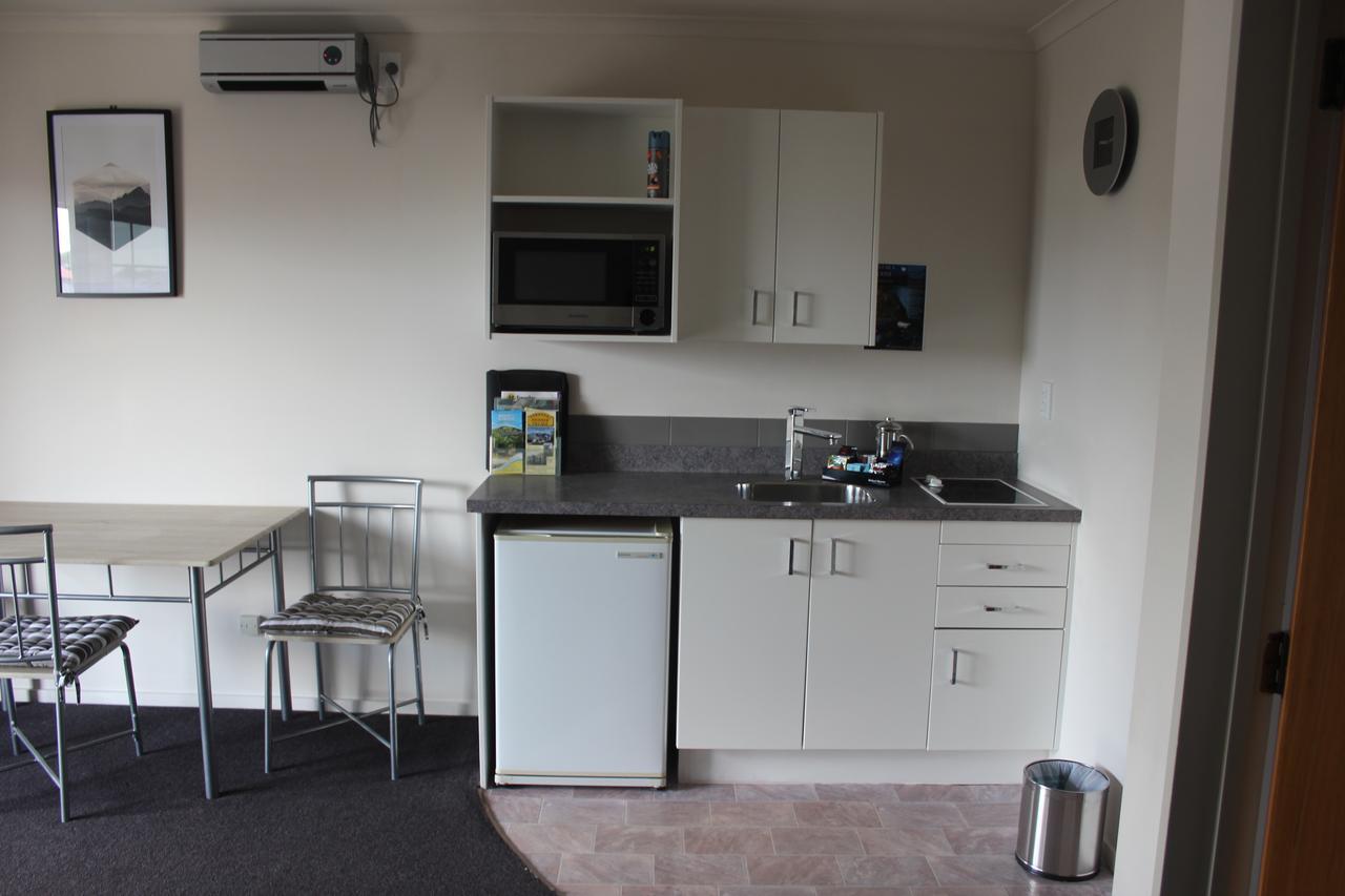Kiwi Court Motel ฮาเวรา ภายนอก รูปภาพ